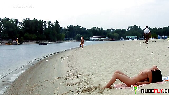 Nude pussy public, teen girls beach hidden, teen beach voyeur pussy, beach camera, girls caught naked